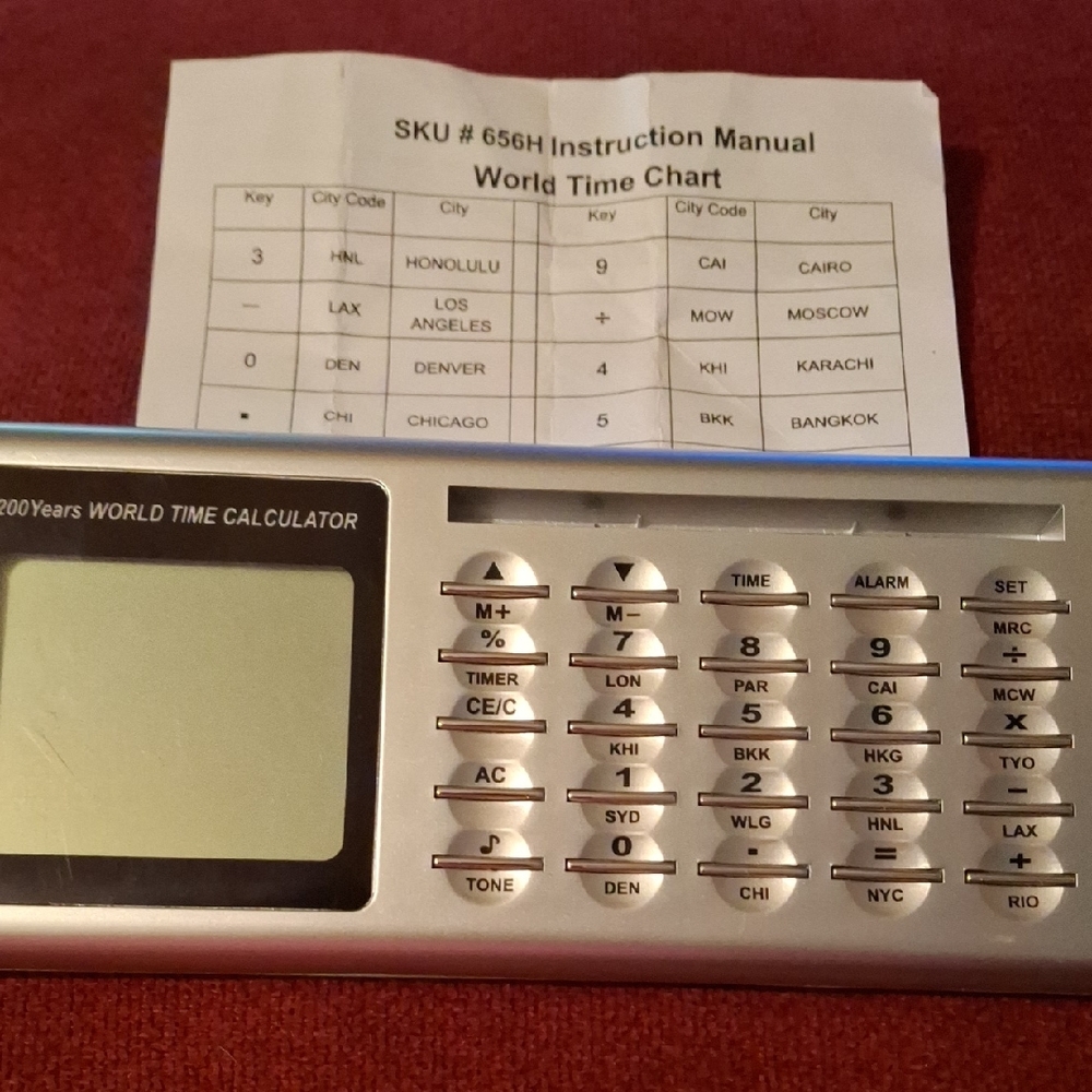 Silver World Time Calculator Works Needs Battery Instructions Included - Picture 1 of 7